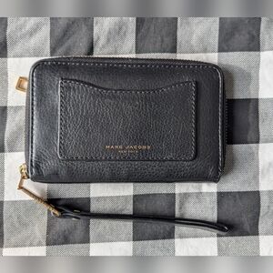 Marc Jacobs Recruit Zip Phone Wristlet